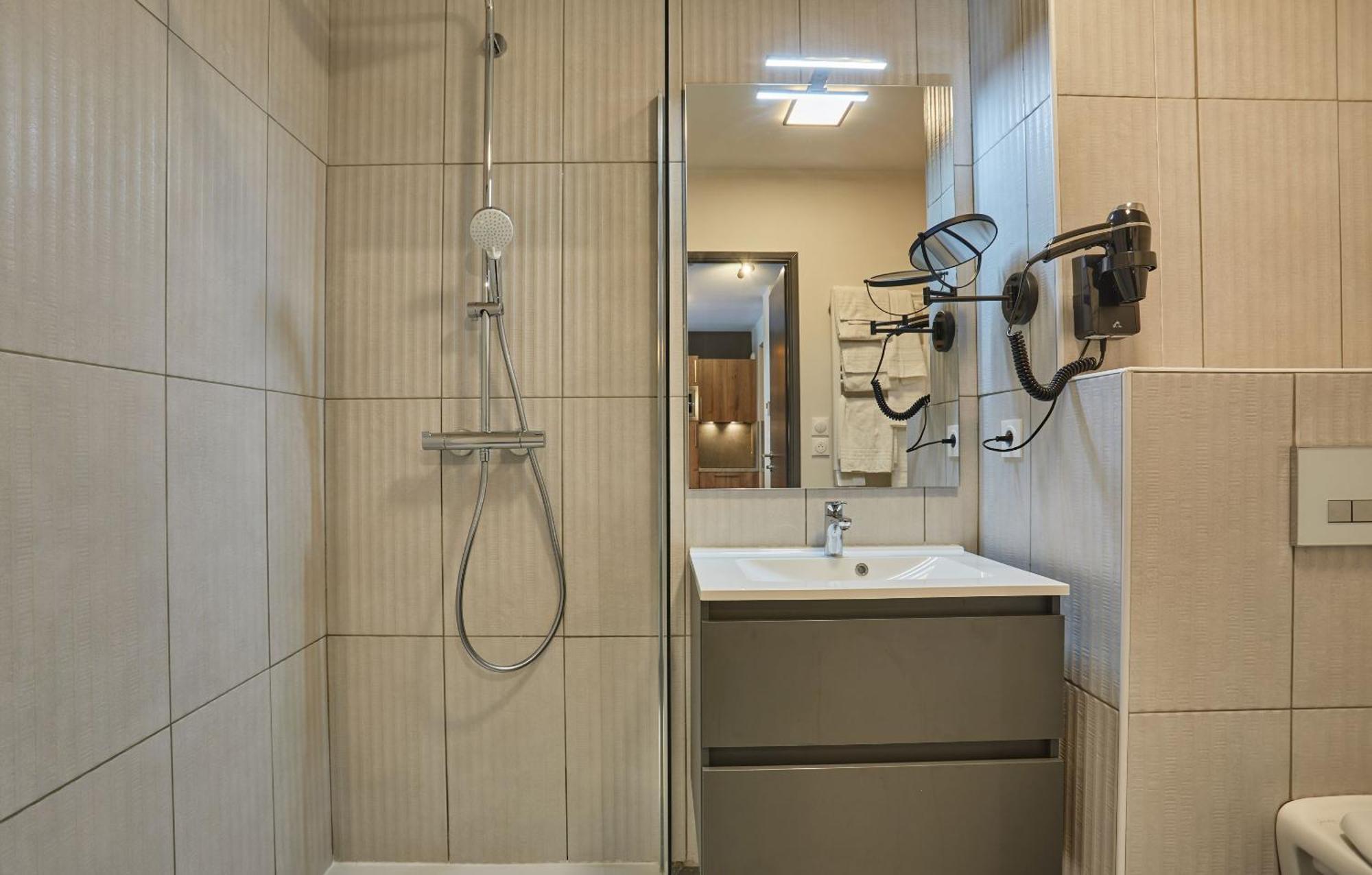 Residence Prestige Odalys Le Mont D'אורון מראה חיצוני תמונה