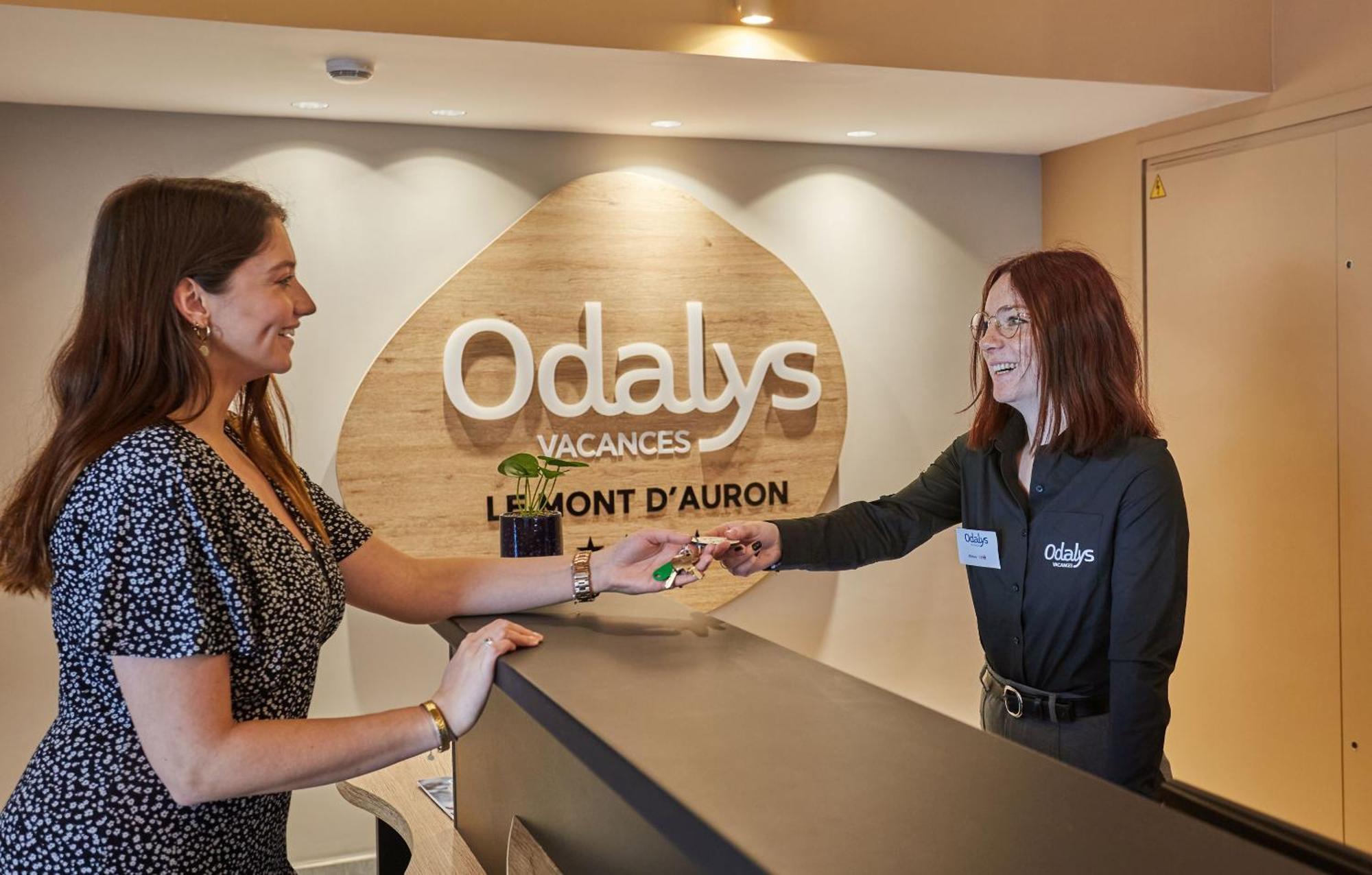 Residence Prestige Odalys Le Mont D'אורון מראה חיצוני תמונה